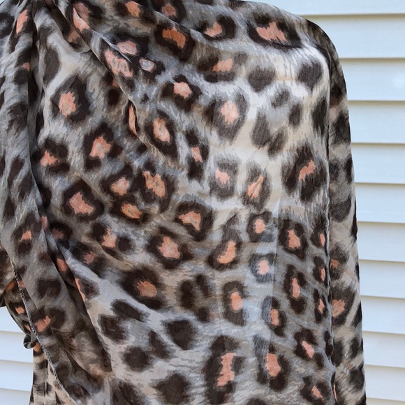 H&M leopard print scarf - Picture 2 of 4